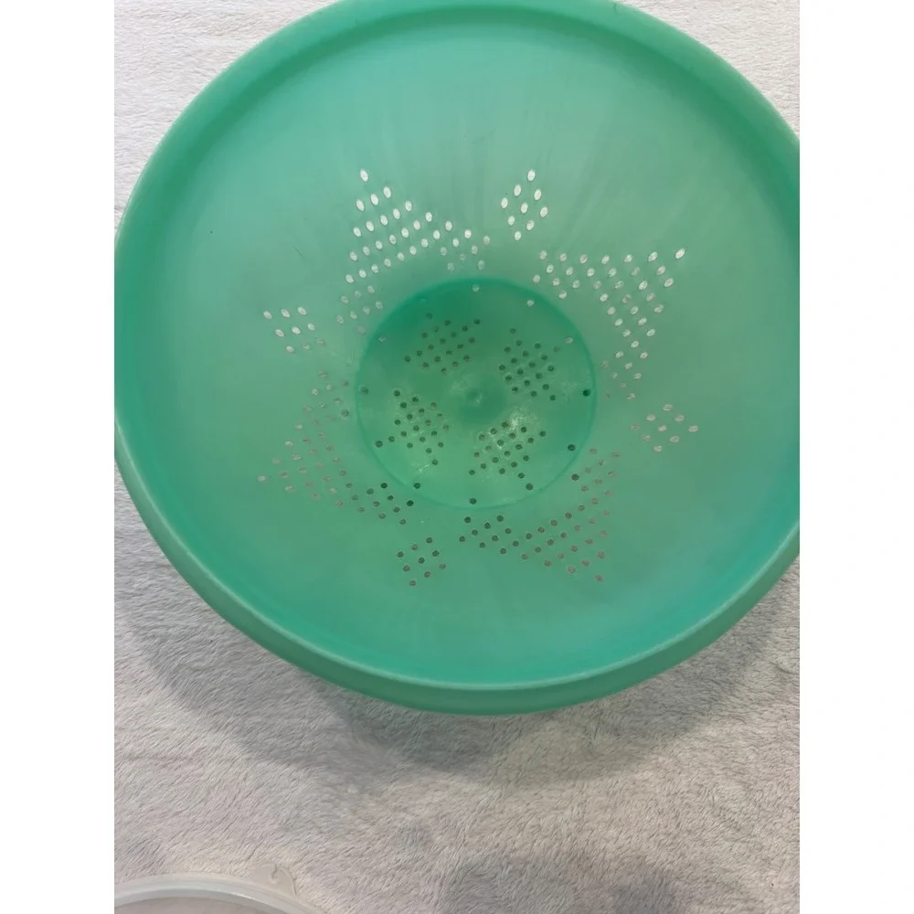 Tupperware vintage strainer